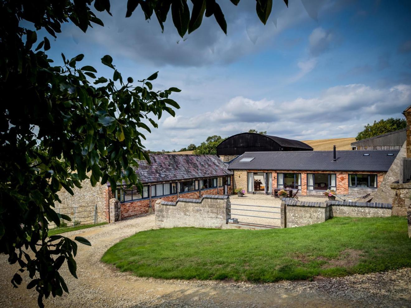 Villa Wytons Piece Cherington Exterior foto
